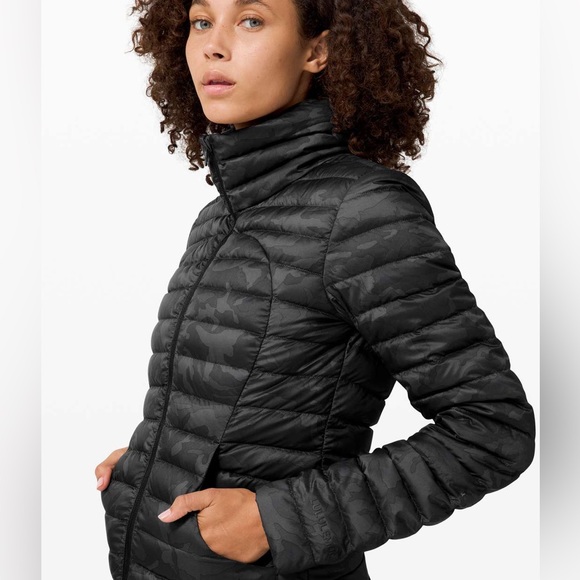 Lululemon Pack It Down Jacket, size 8, black incognito camo - Picture 4 of 11